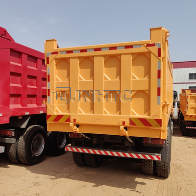 Sinotruck HOWO Tx camionneur 8X4 371HP 12 roues 40 tonnes à traction à droite