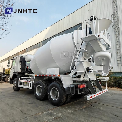 HOWO 6X4 8X4 Ciment mixeur pompe réservoir de construction pour la construction camion de mélange