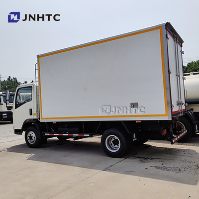Camion réfrigérateur Sinotruk 4x2 Camion réfrigérateur 5 tonnes Camion de refroidissement pour le transport de poissons vivants