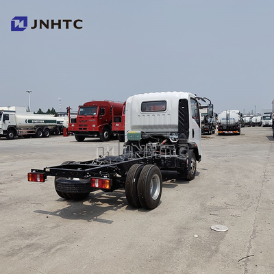 Sinotruck Howo 4x2 5 tonnes 8 tonnes de fret léger / camion-décharge Chassis carburant diesel Euro 2 émission Direction gauche