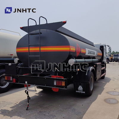 HOWO 4 000 litres 5 000 litres Camion réservoir de carburant 5 tonnes de carburant