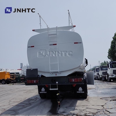Howo NX Truck de sport de l'eau 8X4 380HP 12 roues de la Chine camion réservoir d'eau
