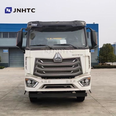 Camions de pulvérisation d'asphalte HOWO NX 4X2 2206HP à vendre