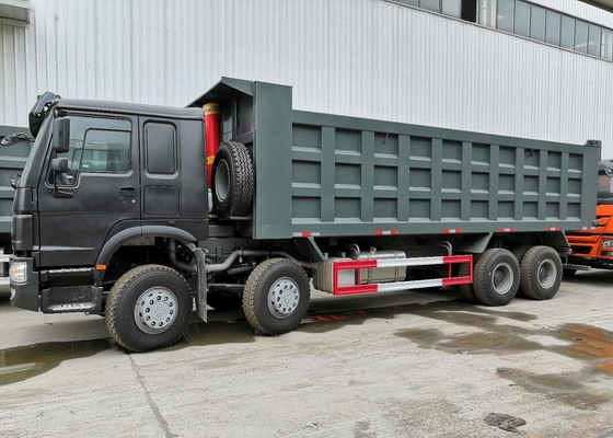 Camion à benne basculante lourd d'équipement/euro automatique de camion à benne basculante 2 30CBM standard