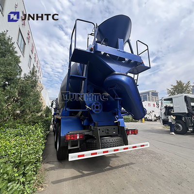 Nouveau camion malaxeur à béton automatique HOWO NX 8*4 avec châssis robuste à déchargement inversé