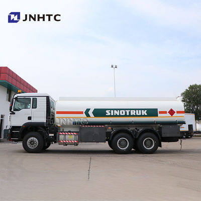 Nouveau camion-citerne HOWO TX 6x4 20 CBM pour le transport de pétrole, grande capacité, stockage de diesel/essence, transport efficace et sûr