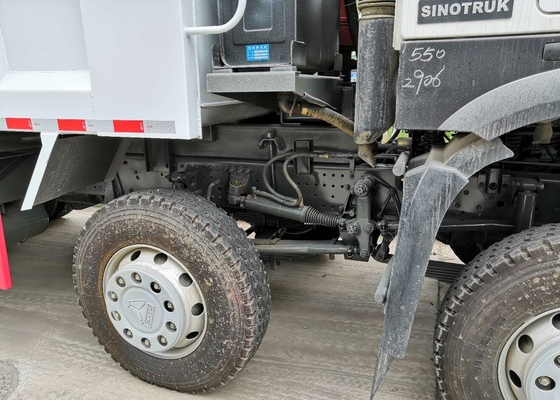 8 x 4 matériel du camion- Q345 résistants, camion à benne basculante de chargement de 50 tonnes