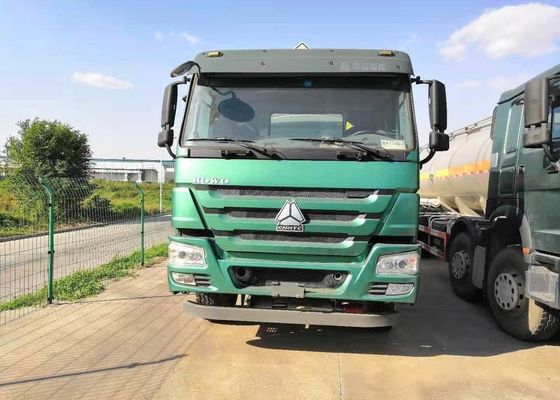 camion 21cbm de réservoir de carburant 6 * 4 371hp pour le transport dangereux de produits chimiques