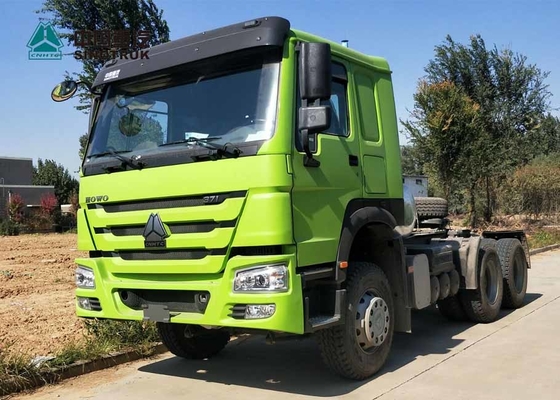 Le camion LHD de tracteur de tête de dessin de HOWO choisissent la couleur verte de roues de la cabine 10 de couchette