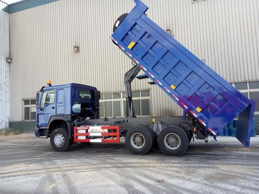 Camion à benne basculante célèbre de SINOTRUK HOWO 6*4, type camions commerciaux lourds de gazole