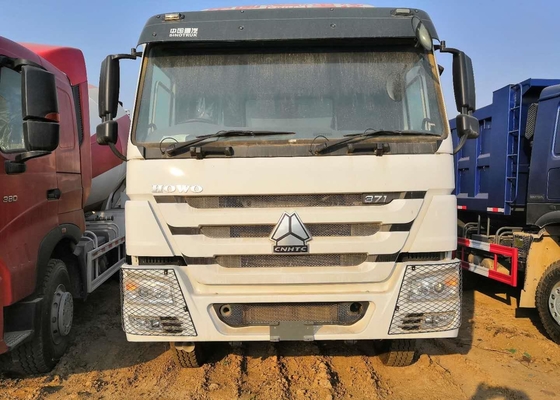 Camion à benne basculante résistant blanc de construction de camion- de HOWO 8x4 30 cubique