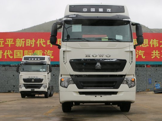 Tête blanche 336HP ZZ4257S3248V de tracteur de camion de moteur de SINOTRUK HOWO 4X2