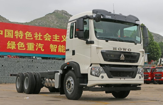 Longue durée commerciale lourde de camions de livraison du camion 6X4 de cargaison de ccc SINOTRUK HOWO A7