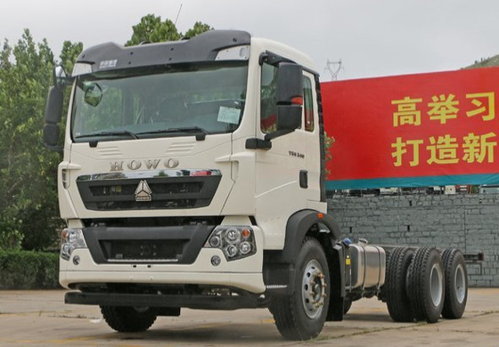 Longue durée commerciale lourde de camions de livraison du camion 6X4 de cargaison de ccc SINOTRUK HOWO A7
