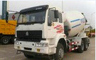 La capacité concrète et 10 de l'ouvrier chargé des pompes 16cbm 6x4 16m3 de Sinotruk SWZ expédient la boîte de vitesse
