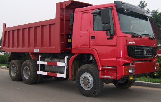 Le camion de compacteur de déchets de ZZ2167M5227 6x6 toute la cargaison d'entraînement de roue troque la puissance III 380hp de l'euro II de SINOTRUCK