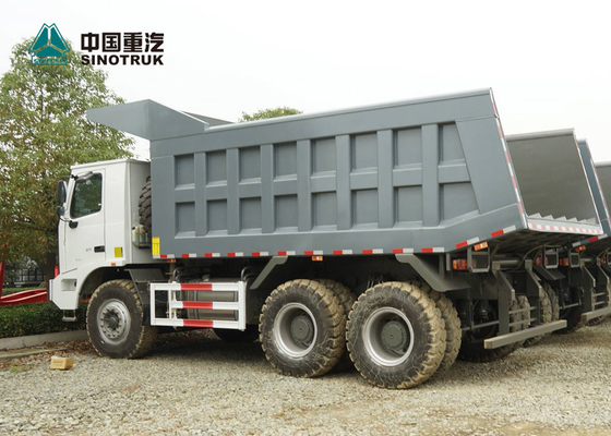 Conception spéciale de l'exploitation 6x4 du Roi Heavy-duty à benne basculante de charge utile blanche du camion 70T