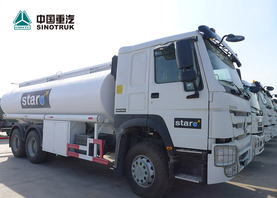 Camion de réservoir de carburant 336 de l'EURO 2 de HOWO, camion 25CBM de pétrolier 20 tonnes de charge utile