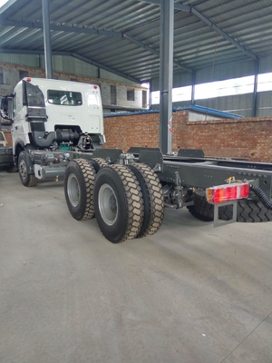 Châssis LHD 6X4 371HP de camion de véhicules utilitaires de cargaison de SINOTRUK HOWO Dropside