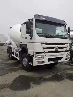 camion de mélangeur concret de 10cbm 6x4/8x4 Sinotruk HOWO, camion concret en lots