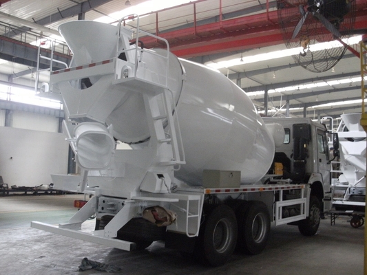 camion de mélangeur concret de 10cbm 6x4/8x4 Sinotruk HOWO, camion concret en lots