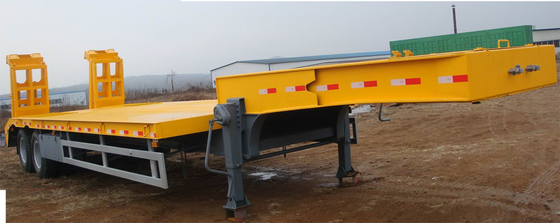 13000M 3 remorques résistantes 50-60T 12 d'Alxes Lowbed semi fatigue avec 2 jambes