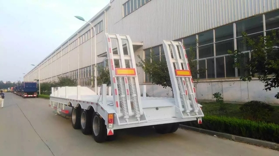 13000M 3 remorques résistantes 50-60T 12 d'Alxes Lowbed semi fatigue avec 2 jambes