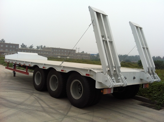 13000M 3 remorques résistantes 50-60T 12 d'Alxes Lowbed semi fatigue avec 2 jambes