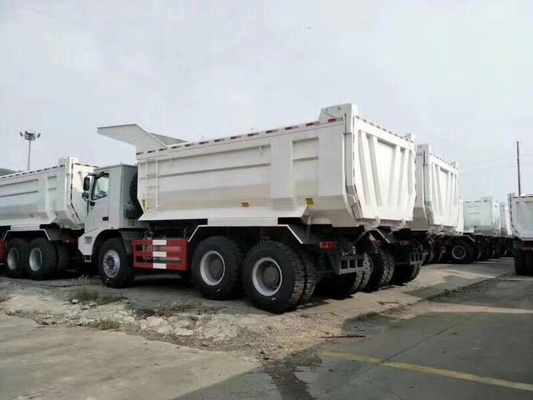 camions- résistants de Sinotruck Howo de camion à benne basculante du charbonnage 6x4 70