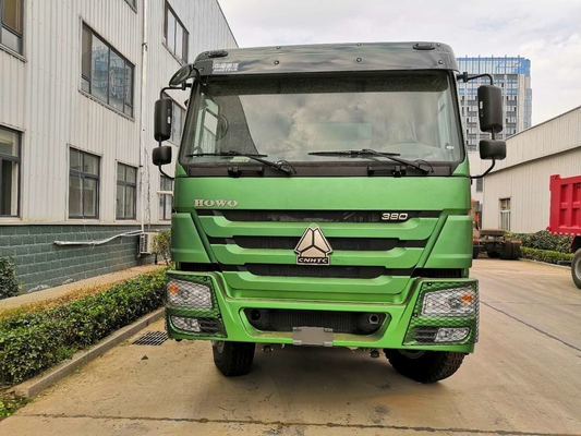 camion à benne basculante résistant de pneu sans chambre de 13R22.5 20CBM Sinotruk Howo 6x4