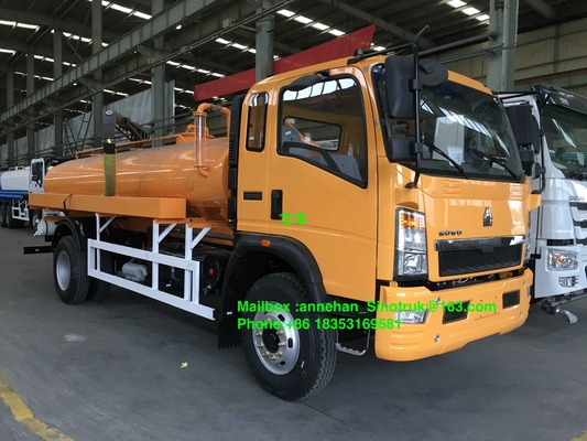le camion d'aspiration des eaux d'égout 4-6m3 de Sinotruk 4x2 6 fatigue avec Euro3