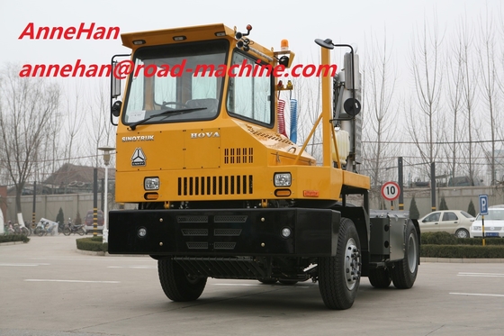 Cabine simple de camion de tracteur de port de Sinotruk avec 4 pneus et 1 pièce de rechange
