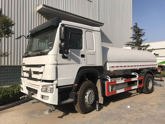 20000L-30000L 336hp LHD Sinotruk Howo7 6x4 10 roule le camion de bateau-citerne de l'eau