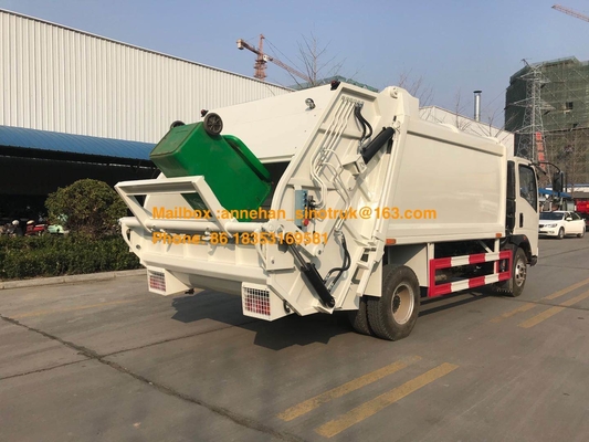 camion à ordures de compresseur des pneus 4x2 6 de Sinotruk Howo7 8M3-10M3