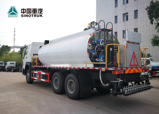 Camion de réservoir liquide d'asphalte de CBM de l'arroseuse 10 de bitume de Sinotruk Howo 290hp 4x2
