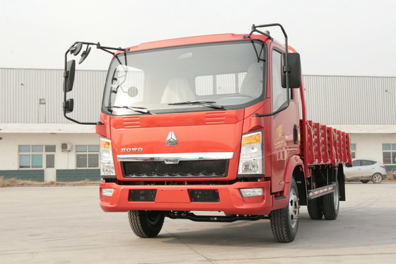 camion à plat de cargaison de lumière de 150hp Sinotruk Howo 4x2