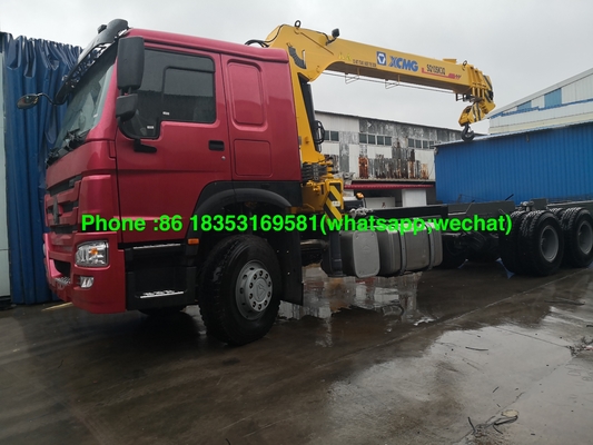 Le camion droit de bras de Sinotruk Xcmg 10T a monté la grue avec la boîte Euro2 LHD de cargaison de 7000MM