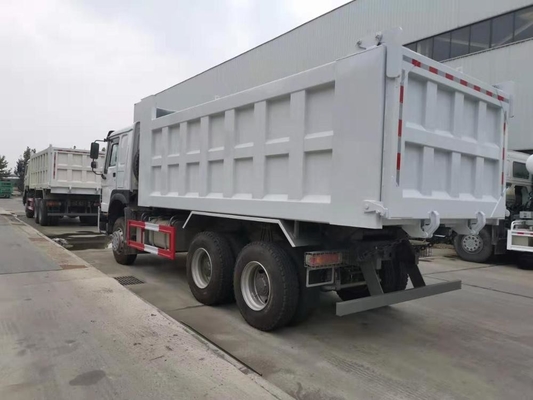 Camion à benne basculante des puissances en chevaux 371hp Sinotruk Howo 6x4 de Sinotruk HOWO 20cbm 30tons