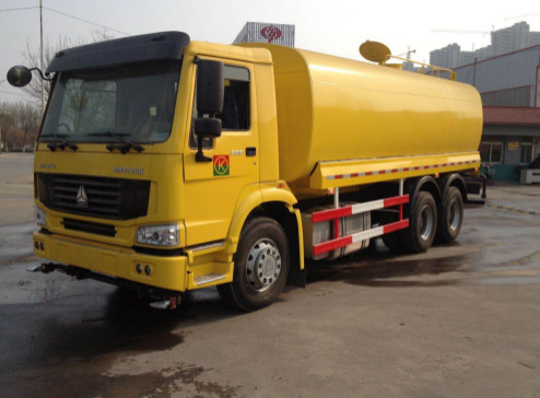 camion de réservoir d'eau de 30000L Sinotruk Howo7 avec le système de jet