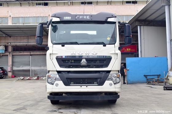 10 camion cubique de mélangeur concret des roues 12 6x4 371hp Howo