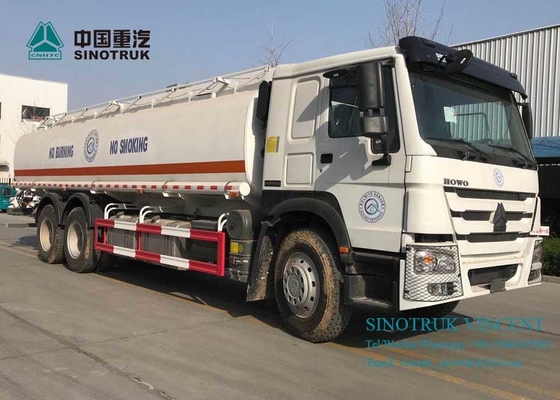 Mètres cubes 260000Liters du camion 26 de réservoir de carburant de SINOTRUK HOWO 371HP pour vos besoins