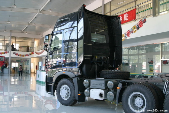 camion de tracteur de 12R22.5 371hp 10 Wheeler Sinotruk Howo 6x4
