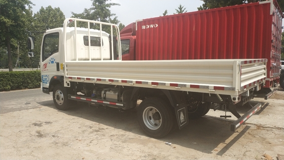 Commande de main gauche de camion de cargaison de lumière de Sinotruk passée par OIN 10T HOWO 4x2 Euro3 avec le C.A.