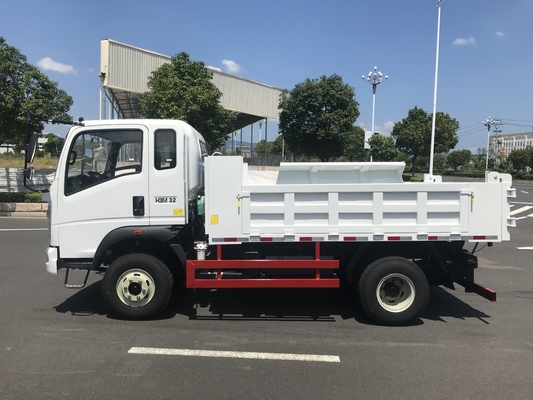 marque moyenne du camion à benne basculante de Sinotruk de l'euro 2 de 8Ton 4x4 ZZ1047E2815B180 Homan