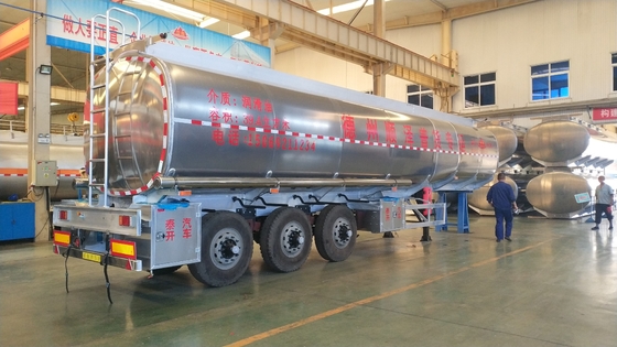 3 remorque résistante de réservoir de stockage de pétrole des remorques 45000L de couleur blanche d'Axle Aluminium semi