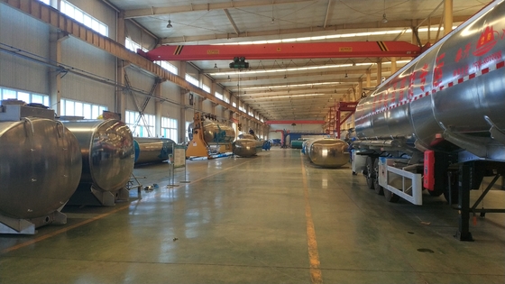 3 remorque résistante de réservoir de stockage de pétrole des remorques 45000L de couleur blanche d'Axle Aluminium semi
