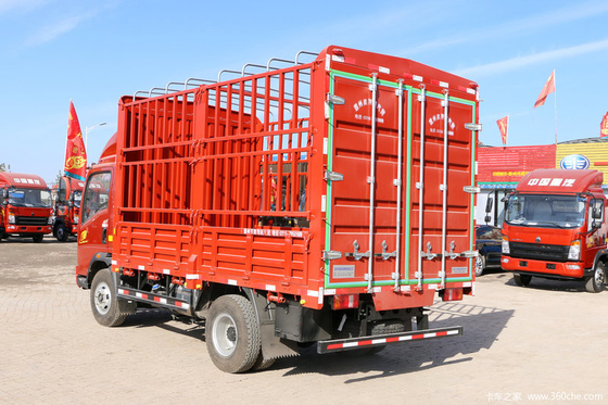 12 camion léger de Wheeler Cargo Truck Sinotruk HOWO de la tonne 6 avec la couleur rouge