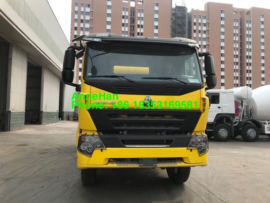 Camion de réservoir de mélangeur de HC16 Sinotruk 10M3 avec la pompe et le moteur de l'Italie
