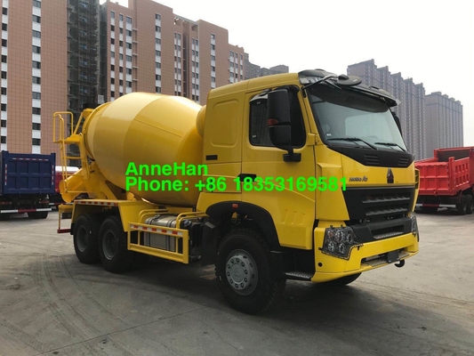 Camion de réservoir de mélangeur de HC16 Sinotruk 10M3 avec la pompe et le moteur de l'Italie