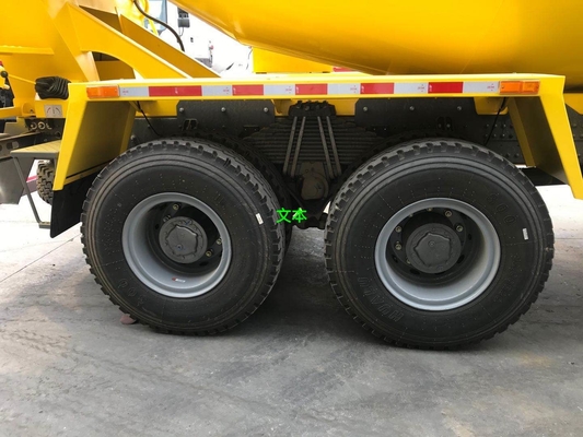 Roue 340hp du camion de réservoir de mélangeur d'A7 Sinotruk LHD RHD 10